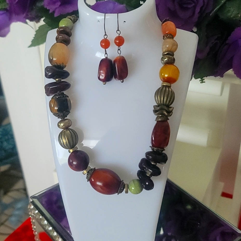 (NWT) Wooden Multi-Colored Beaded.